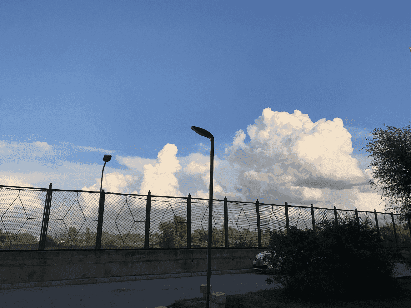 230606 拍照-傍晚的云.png